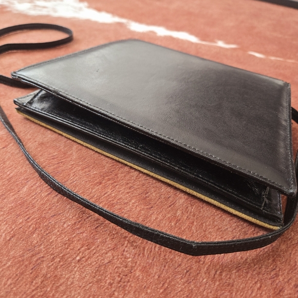 Vintage Brown and Green Suede / Leather Purse - Picture 10 of 11